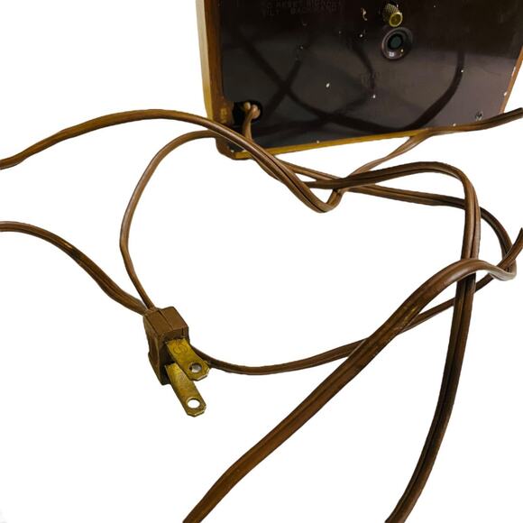 Seth Thomas Midcentury Wood Desk Clock Model ECHO-3E Electric - Picture 8 of 9